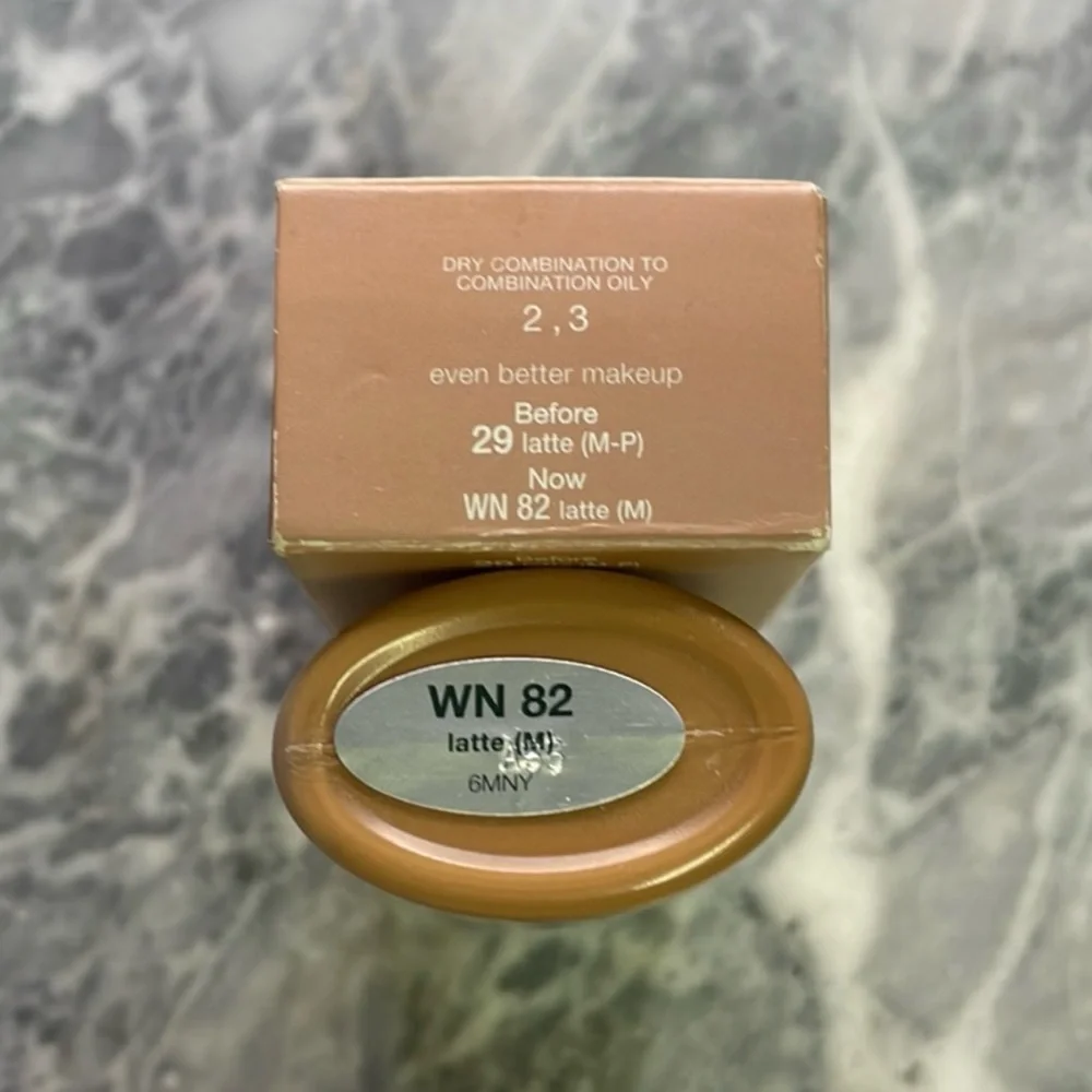 Clinique Even Better‎ Foundation Latte